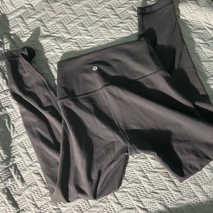 Lululemon Wunder Train high rise tight 25”